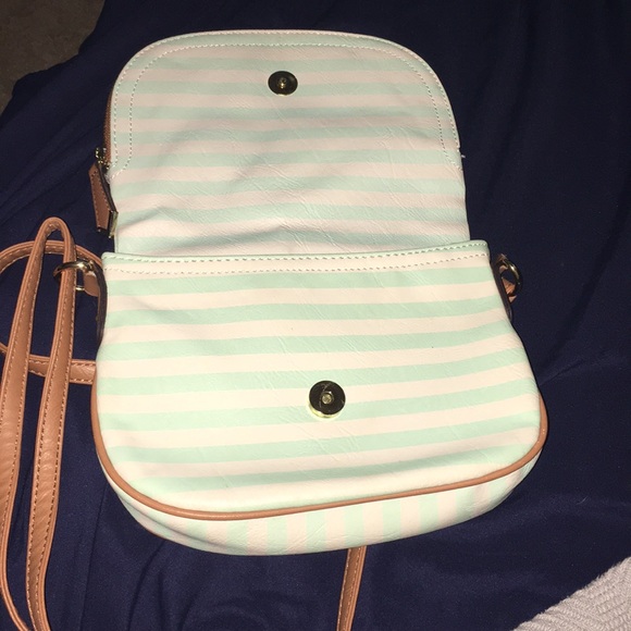 Bag - Picture 2 of 3